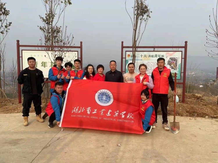  黨建帶團建——3月“公益植樹”主題黨日和主題團日活動(圖4)