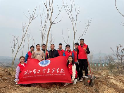 “喜迎二十大·共植青年林”主題黨日、共青團(tuán)活動(dòng)(圖1)